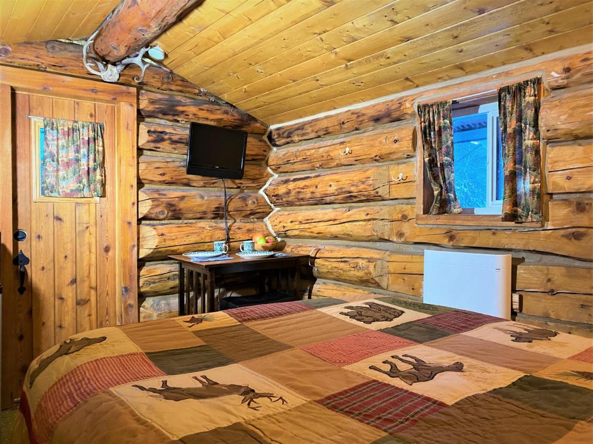 Alaska Creekside Cabins In Сьюард Екстер'єр фото