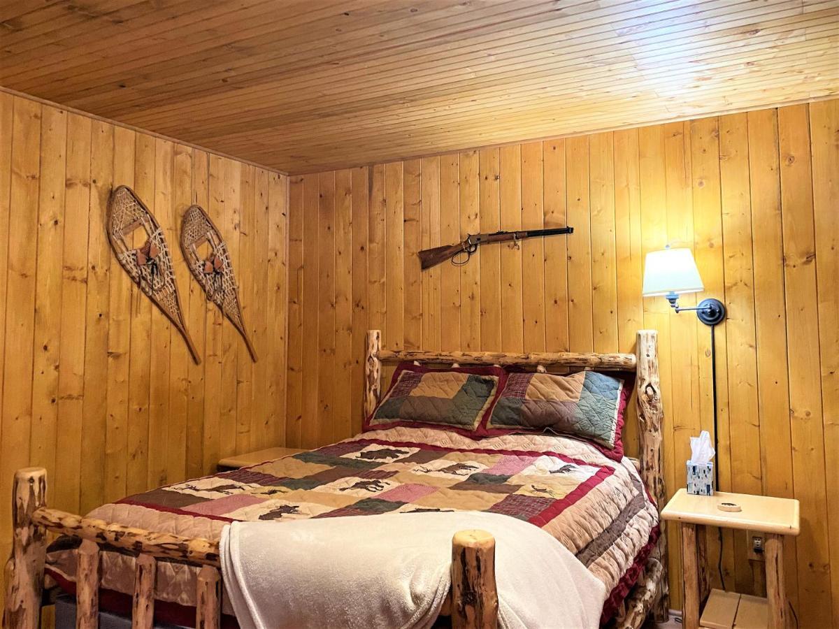 Alaska Creekside Cabins In Сьюард Екстер'єр фото