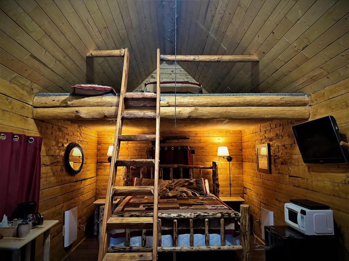 Alaska Creekside Cabins In Сьюард Екстер'єр фото