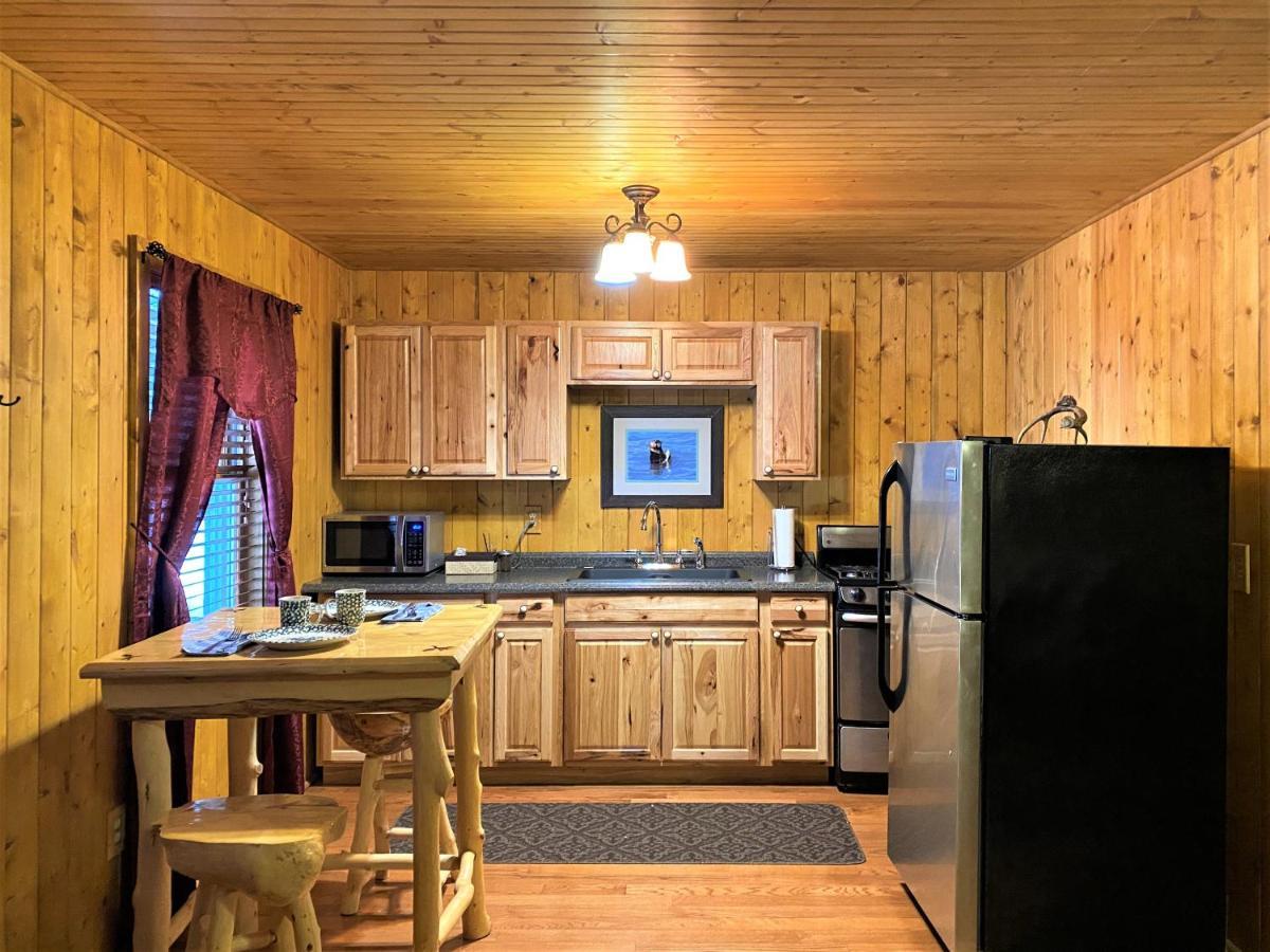 Alaska Creekside Cabins In Сьюард Екстер'єр фото
